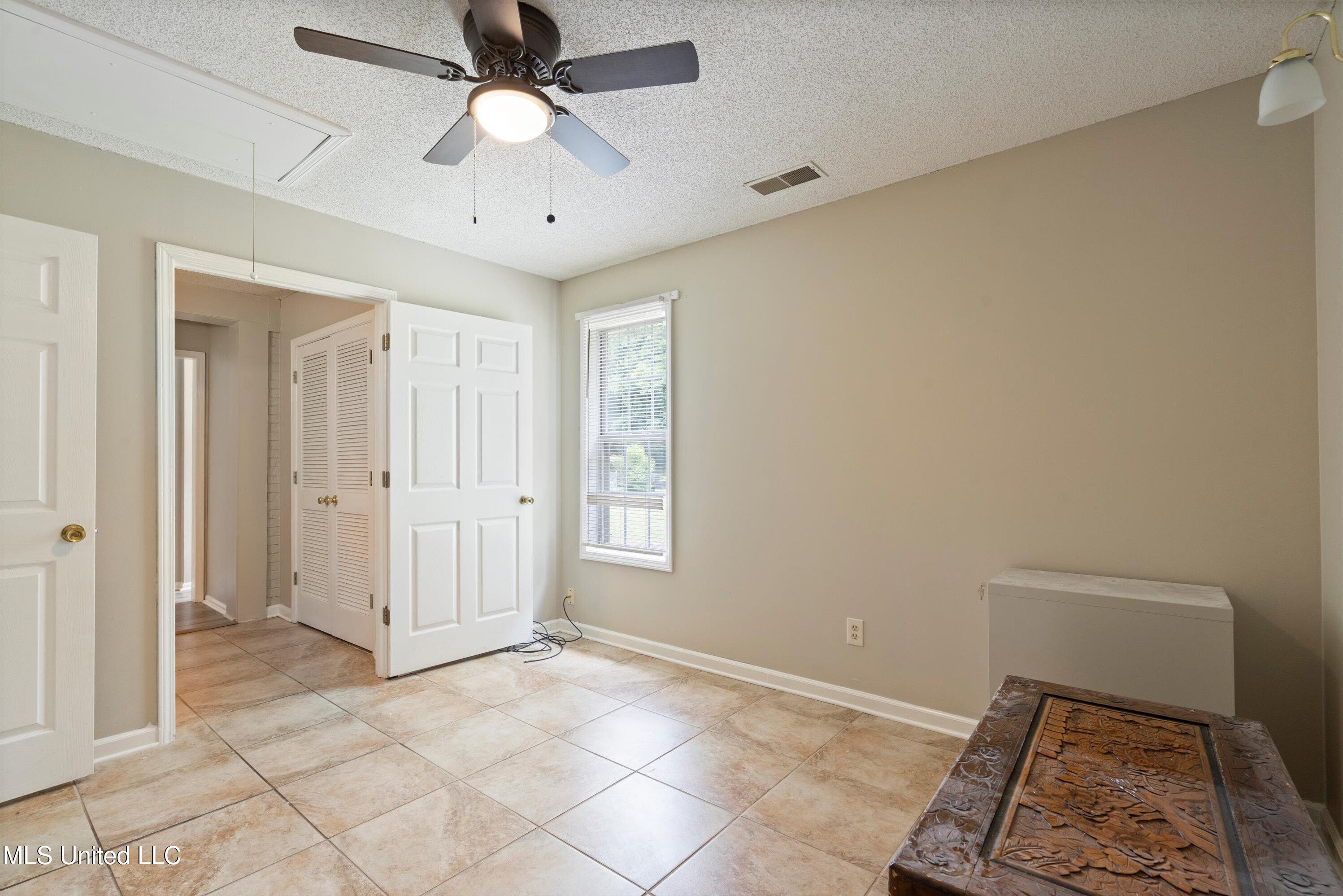 3590 Shady Oaks Drive, Olive Branch, Mississippi image 32