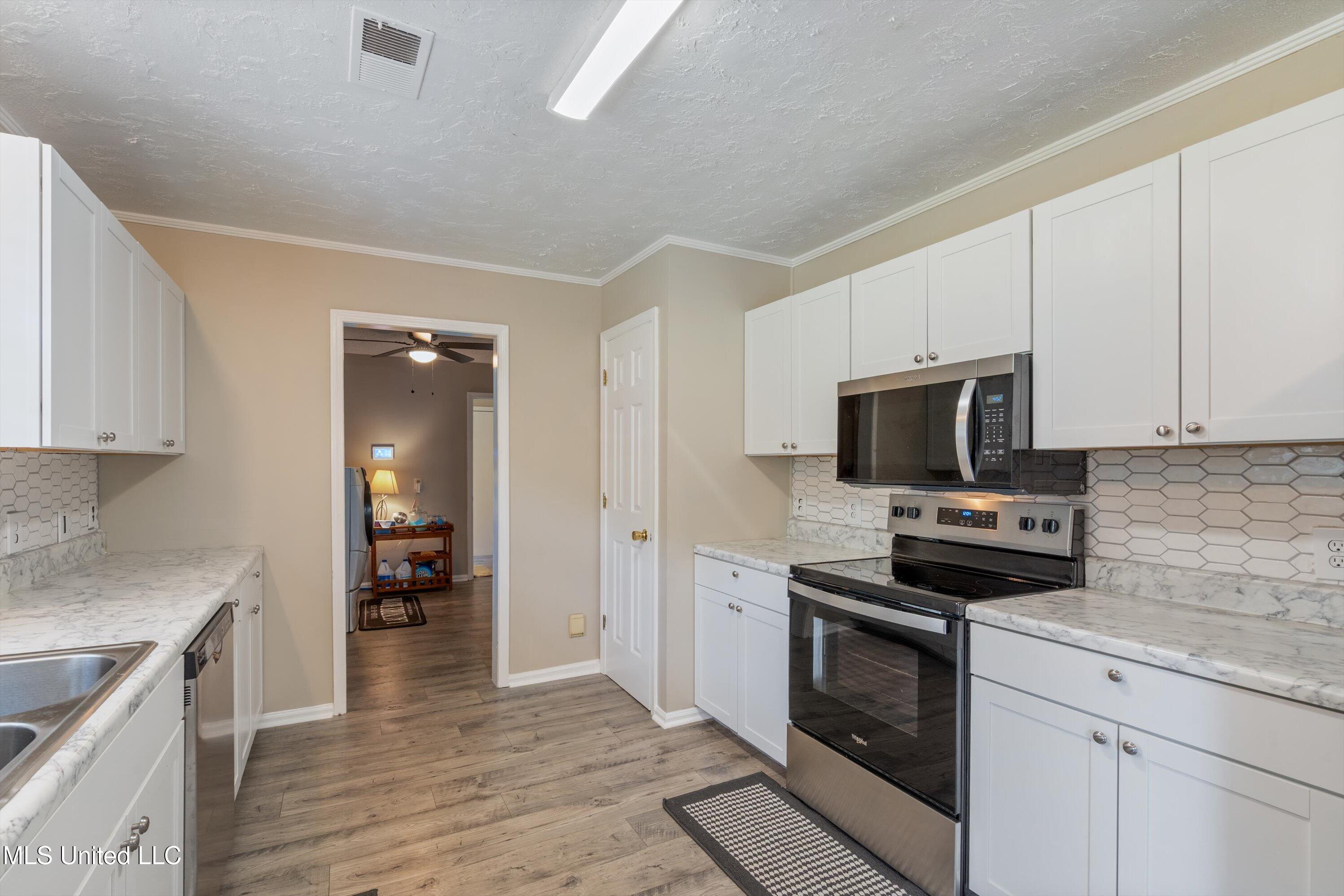 3590 Shady Oaks Drive, Olive Branch, Mississippi image 14