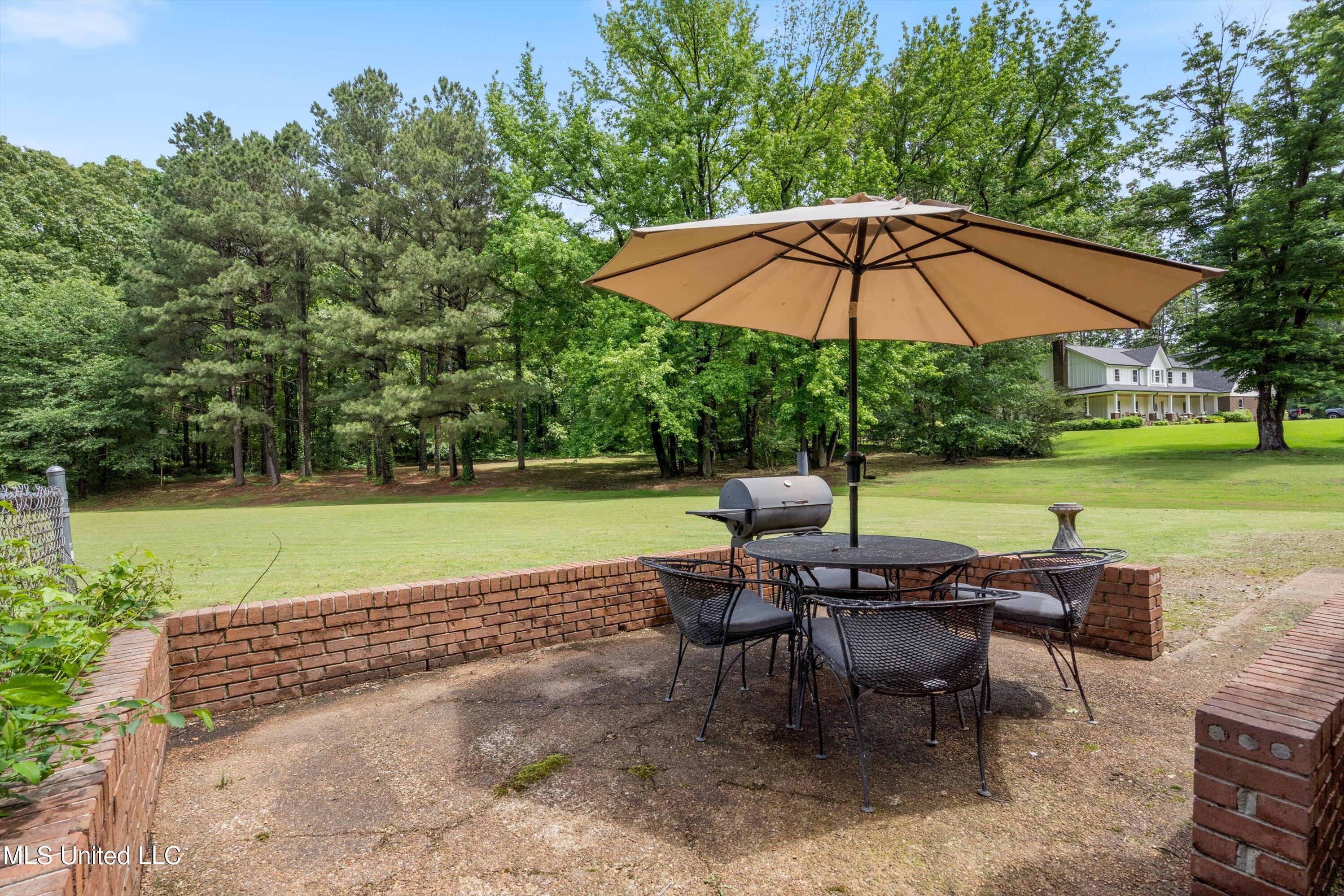 3590 Shady Oaks Drive, Olive Branch, Mississippi image 38