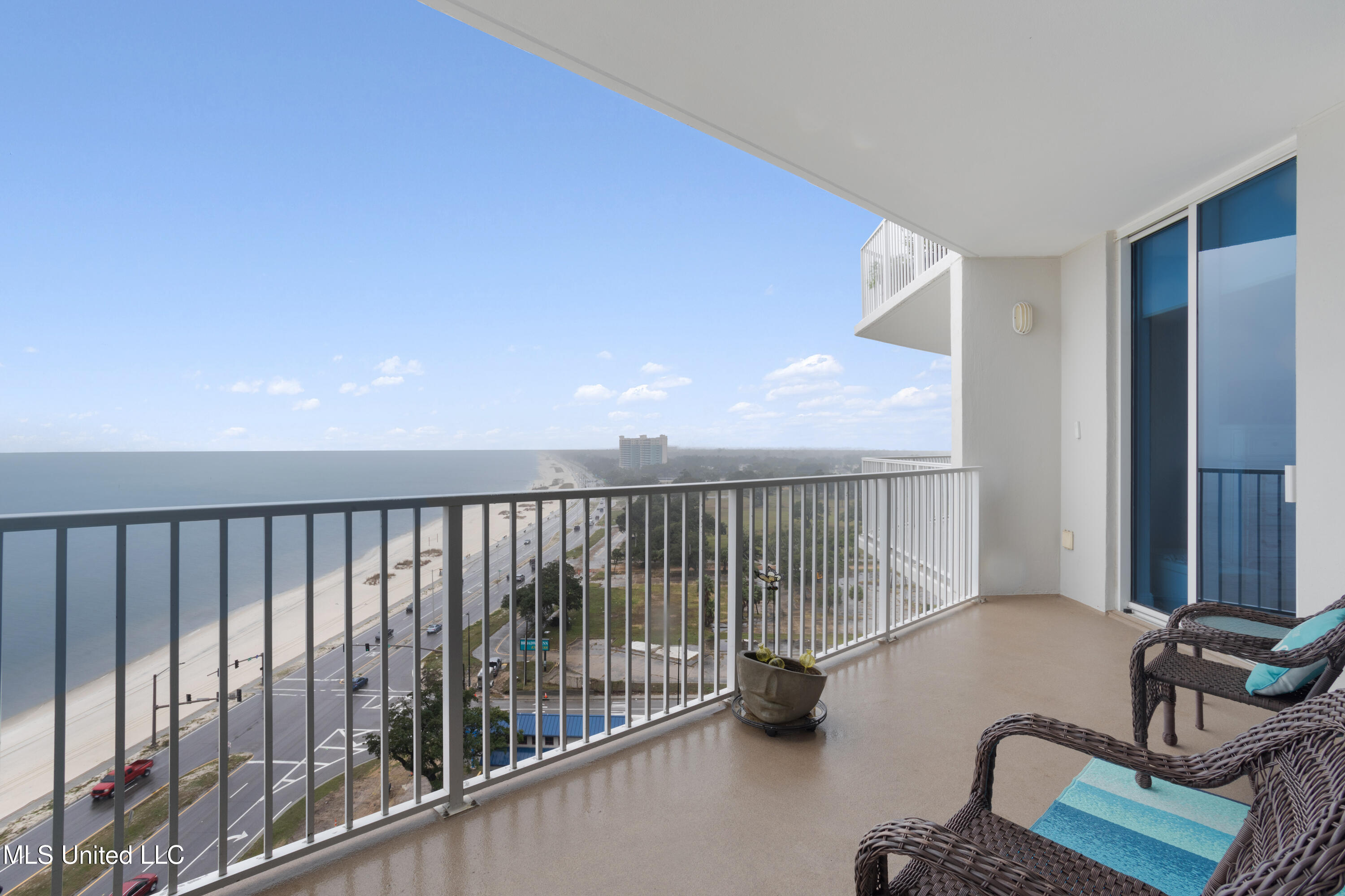 2668 E Beach Boulevard #1405, Biloxi, Mississippi image 28