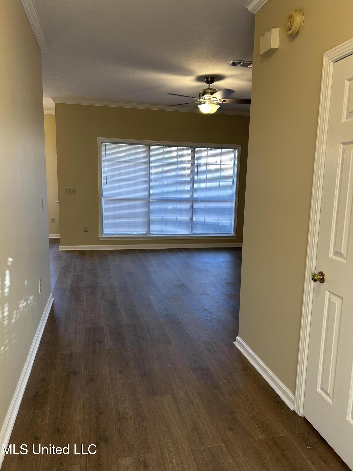 200 N Shadow Lake Drive, Clinton, Mississippi image 2