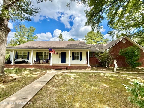 Homes For Sale - 2078 Upton Road<br/> Copiah County, Crystal Springs, MS 39059