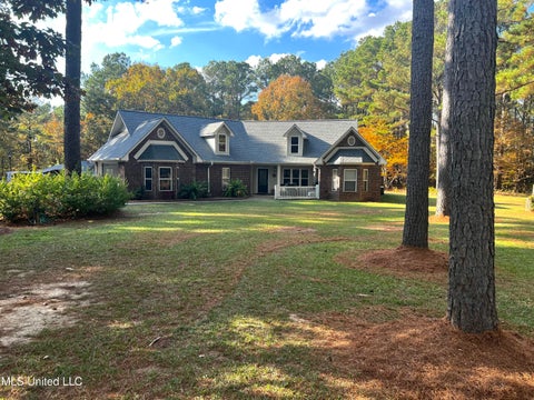 Homes For Sale - 140 Turkey Hollow Holw<br/> Hinds County, Terry, MS 39170