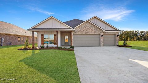 Homes For Sale - 724 Honeysuckle Loop<br/> Canton, MS 39046