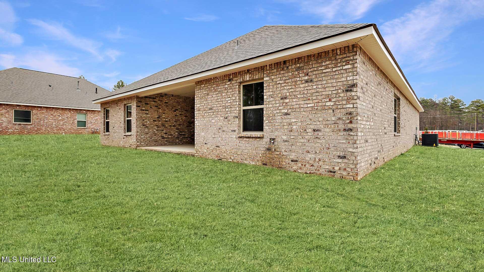 724 Honeysuckle Loop, Canton, Mississippi image 31
