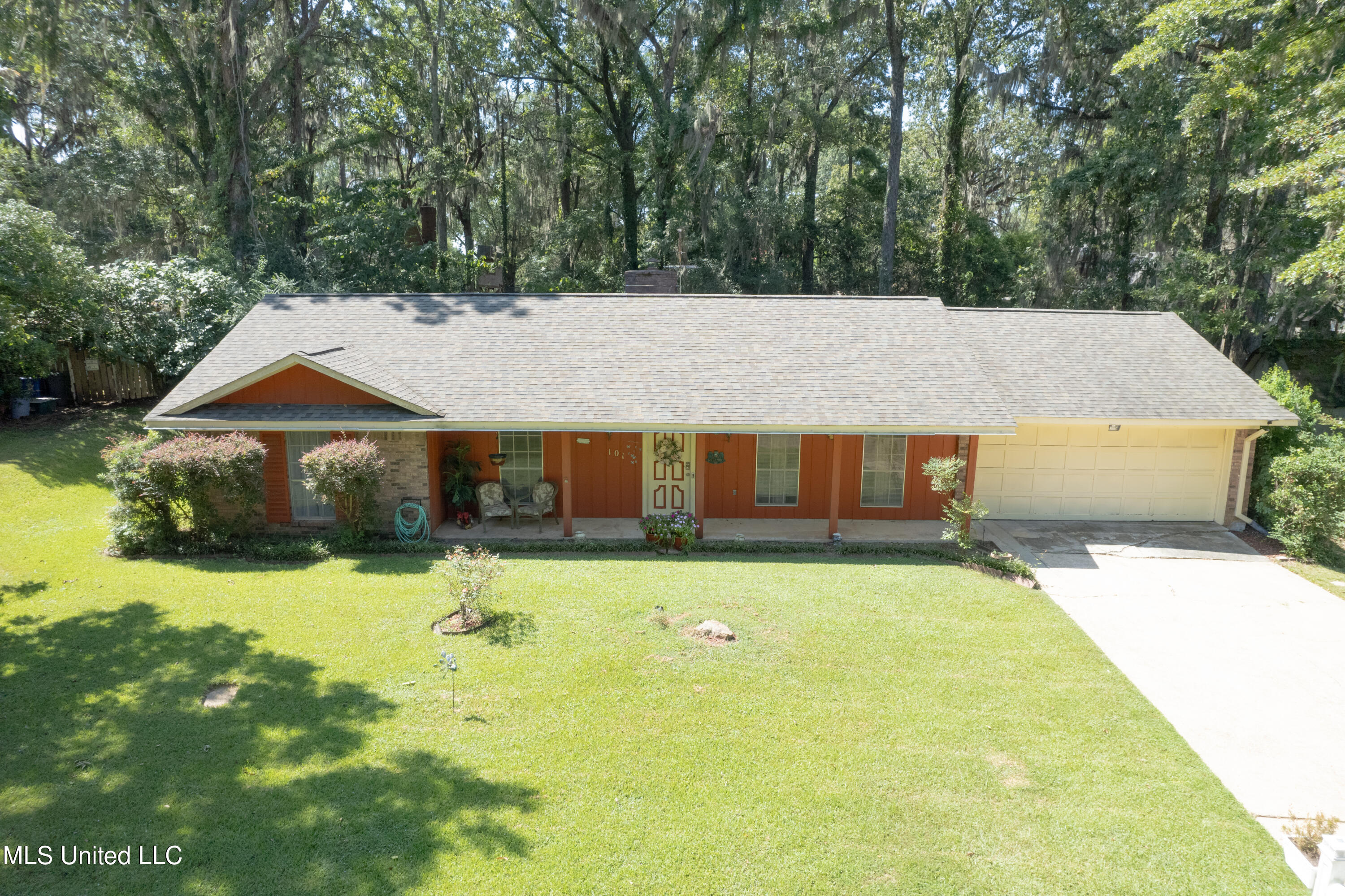 101 Shadow Wood Drive, Clinton, Mississippi image 35