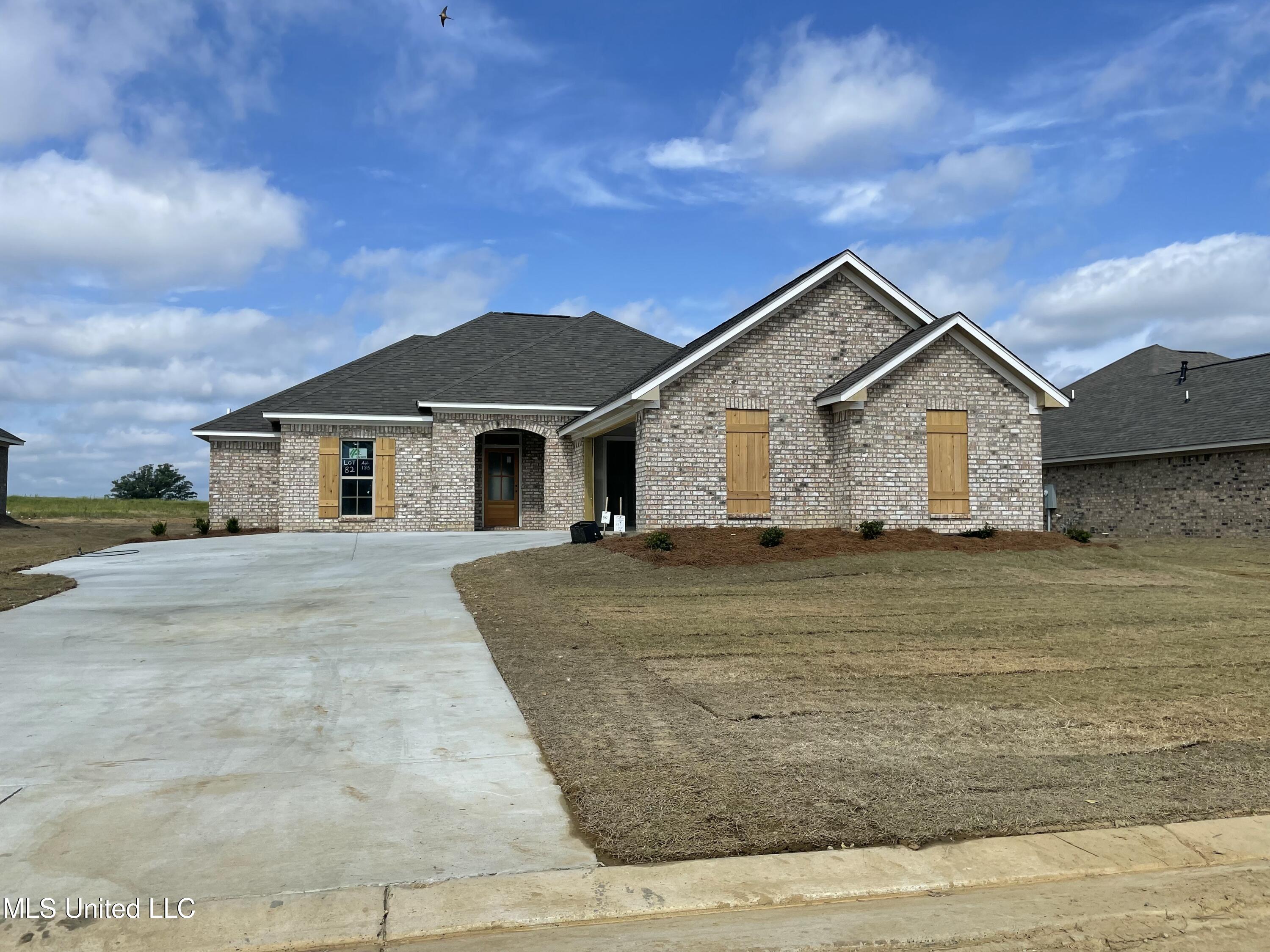 135 Madisonville Drive, Canton, Mississippi image 1
