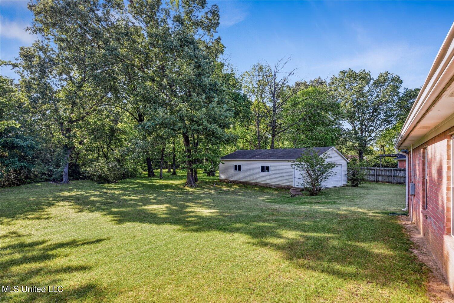 8018 S Horn Cove, Olive Branch, Mississippi image 24