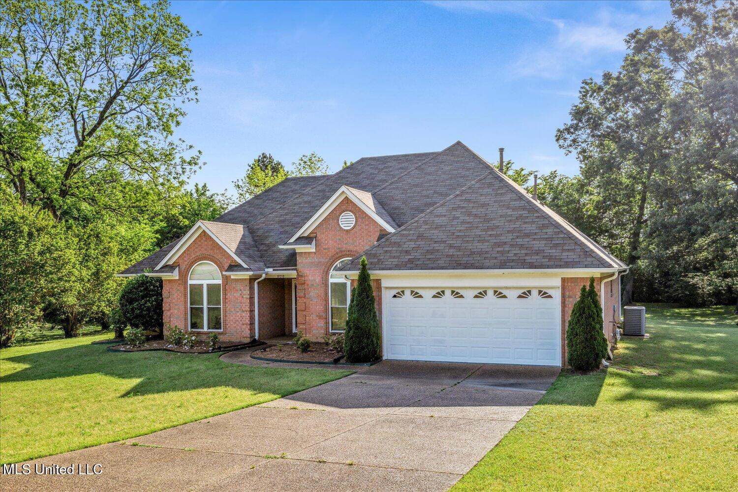 8018 S Horn Cove, Olive Branch, Mississippi image 3