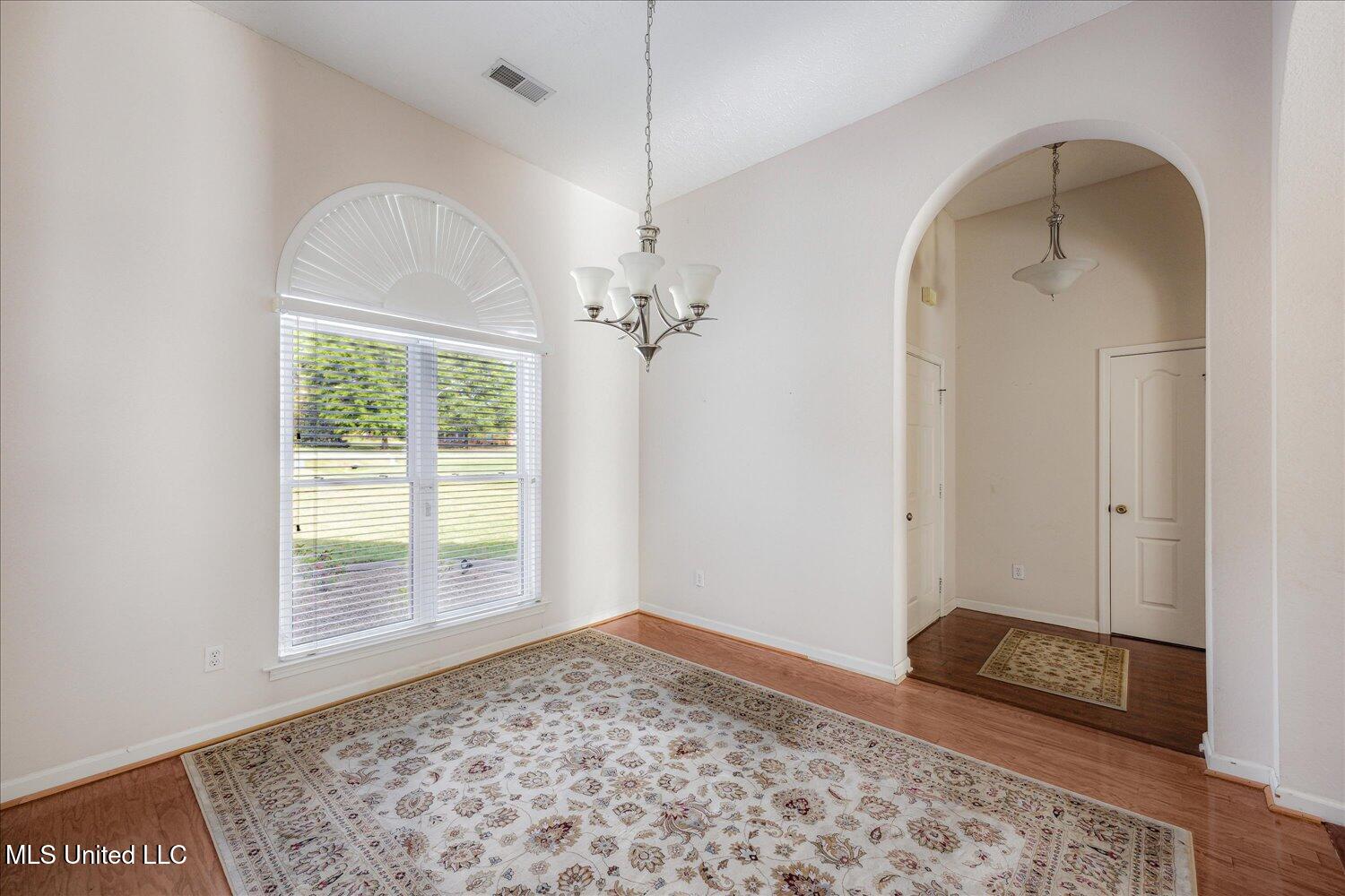 8018 S Horn Cove, Olive Branch, Mississippi image 6