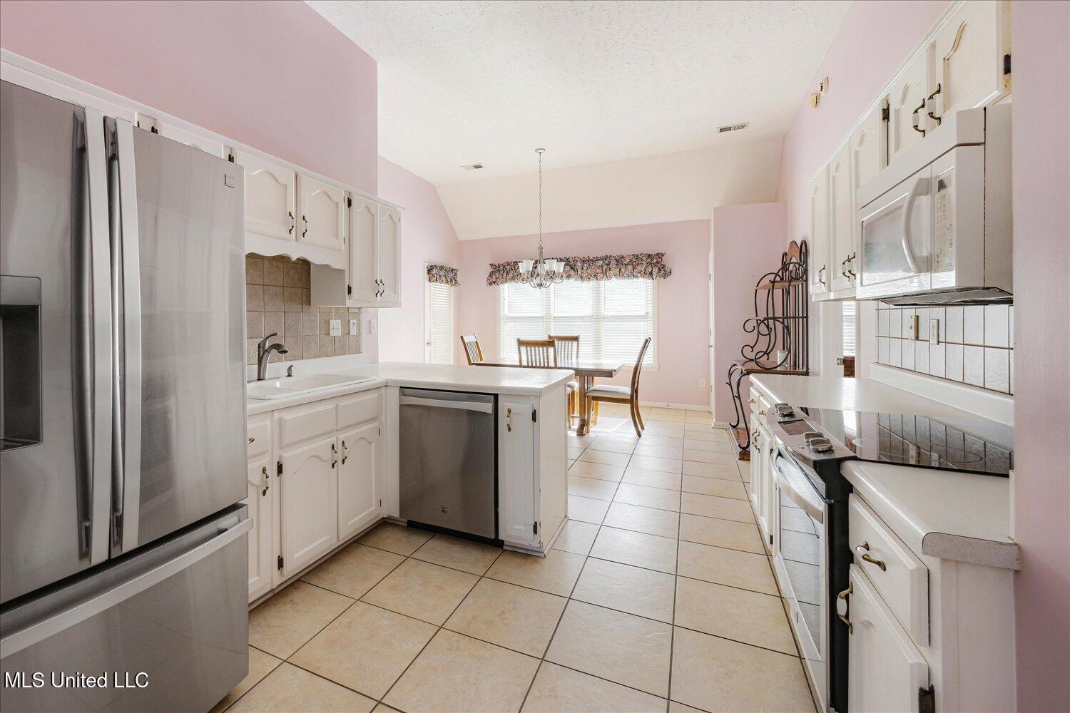 8018 S Horn Cove, Olive Branch, Mississippi image 10
