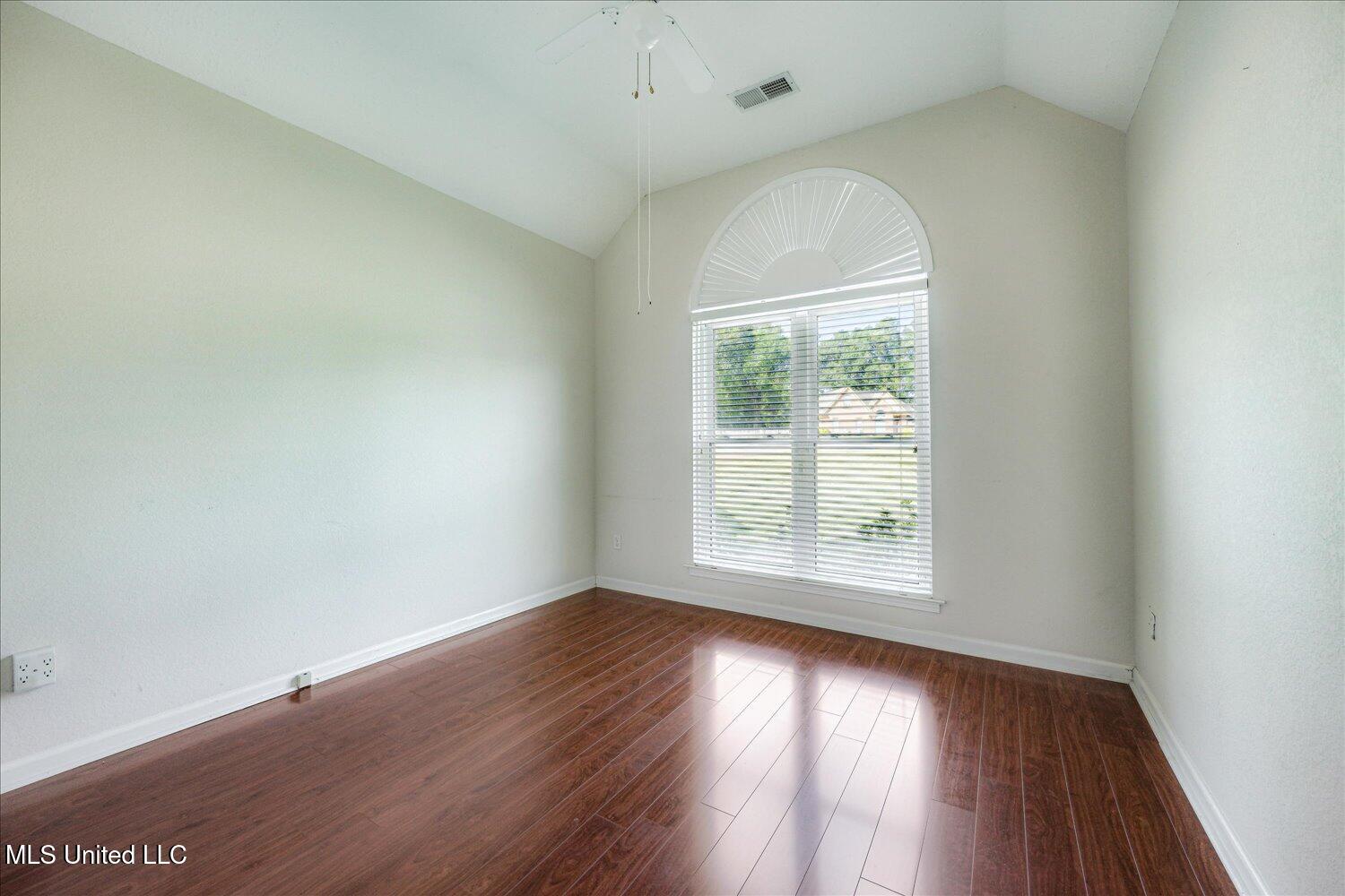 8018 S Horn Cove, Olive Branch, Mississippi image 19