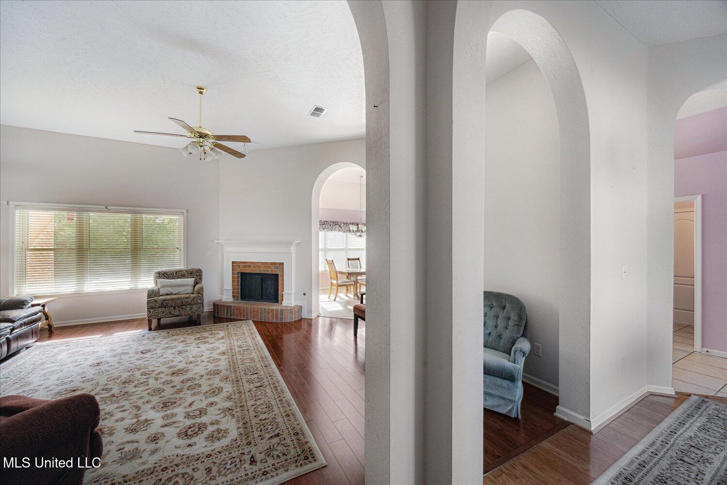 8018 S Horn Cove, Olive Branch, Mississippi image 7