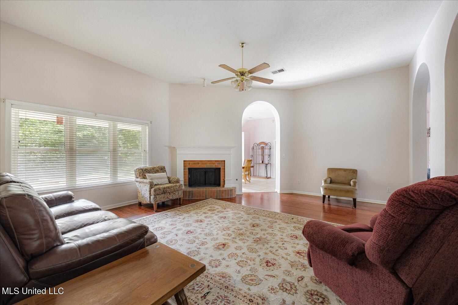 8018 S Horn Cove, Olive Branch, Mississippi image 8