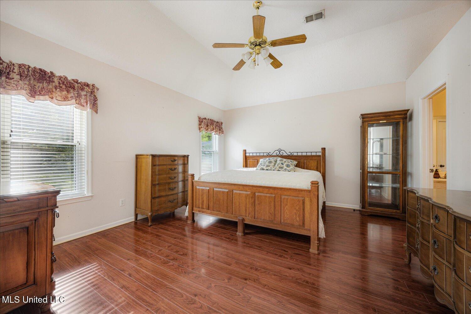 8018 S Horn Cove, Olive Branch, Mississippi image 13