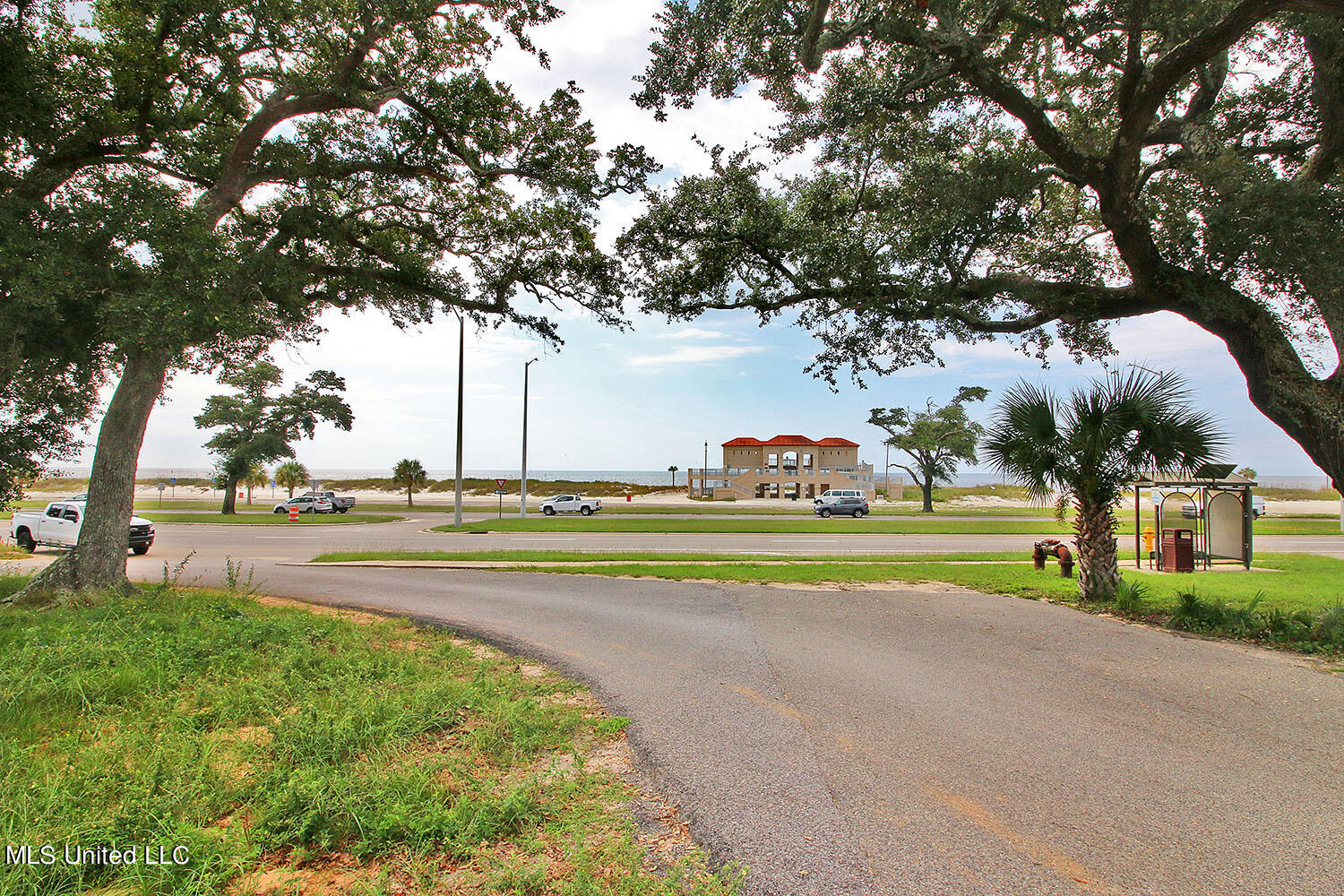 1664 Beach Boulevard #113, Biloxi, Mississippi image 24