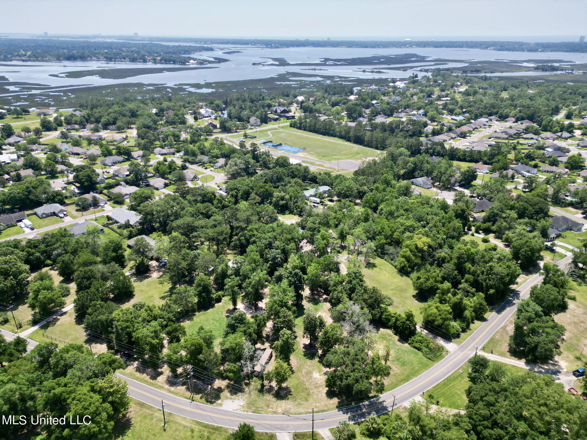 Nhn Shorecrest Road, Biloxi, Mississippi image 4