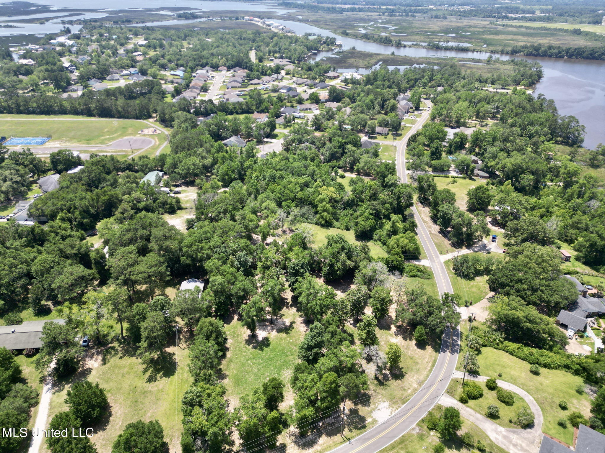 Nhn Shorecrest Road, Biloxi, Mississippi image 6