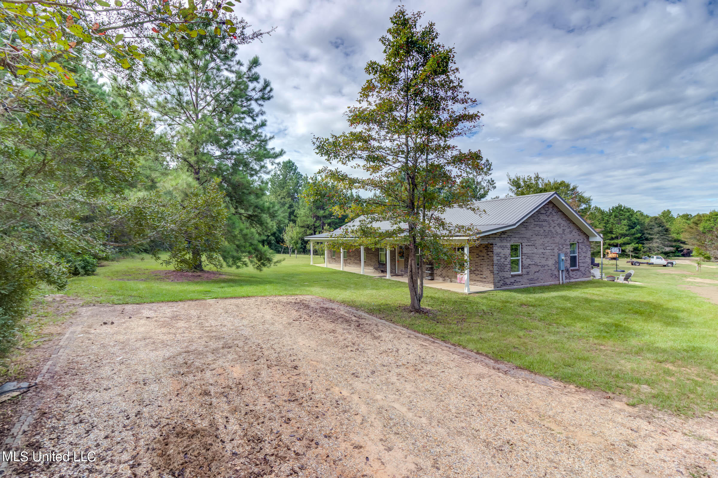 112 Wolf Branch Road, Perkinston, Mississippi image 2