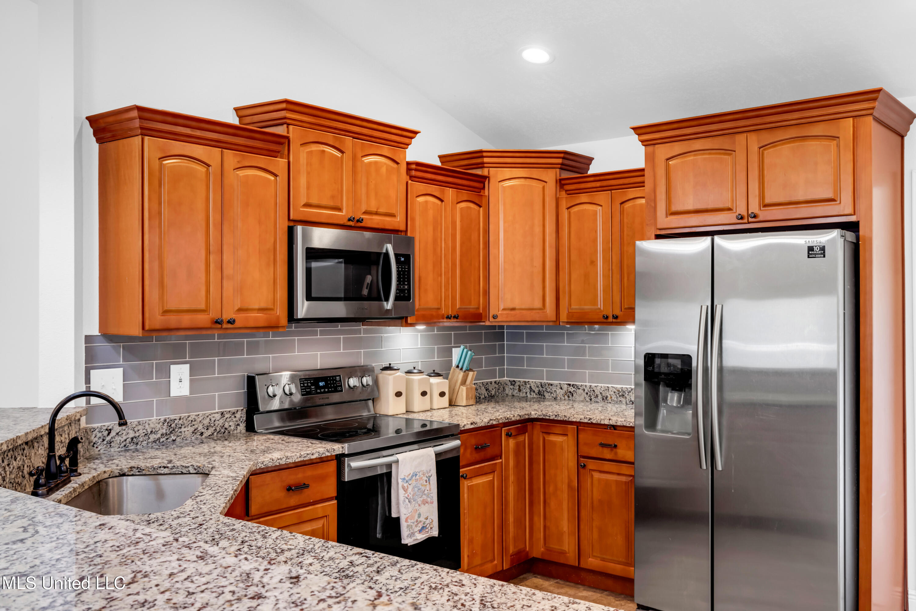 14911 Camp Lane, Gulfport, Mississippi image 13
