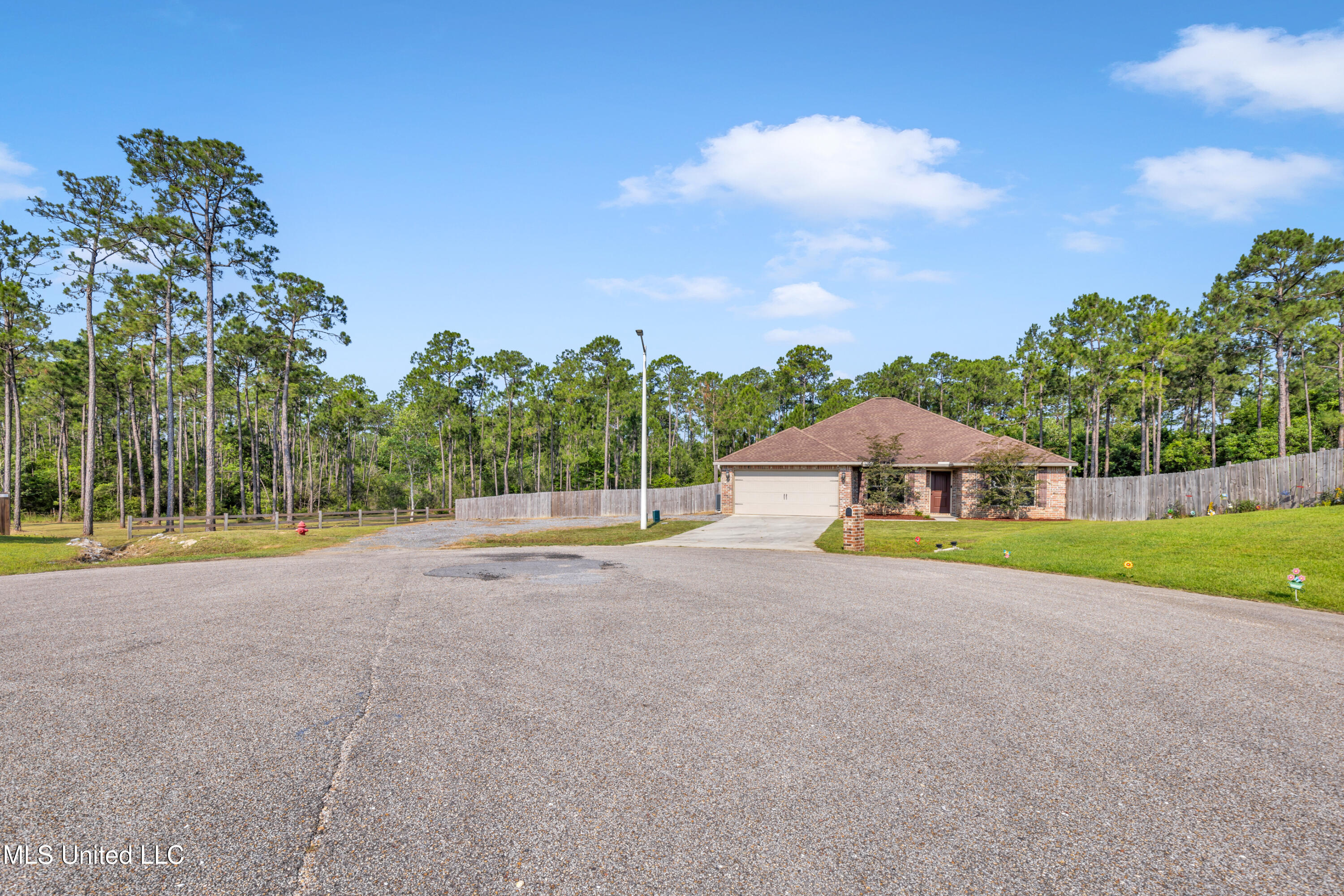 14911 Camp Lane, Gulfport, Mississippi image 3