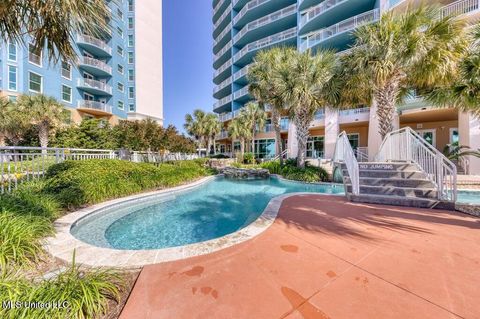 Condominium in Gulfport MS 2230 Beach Drive.jpg