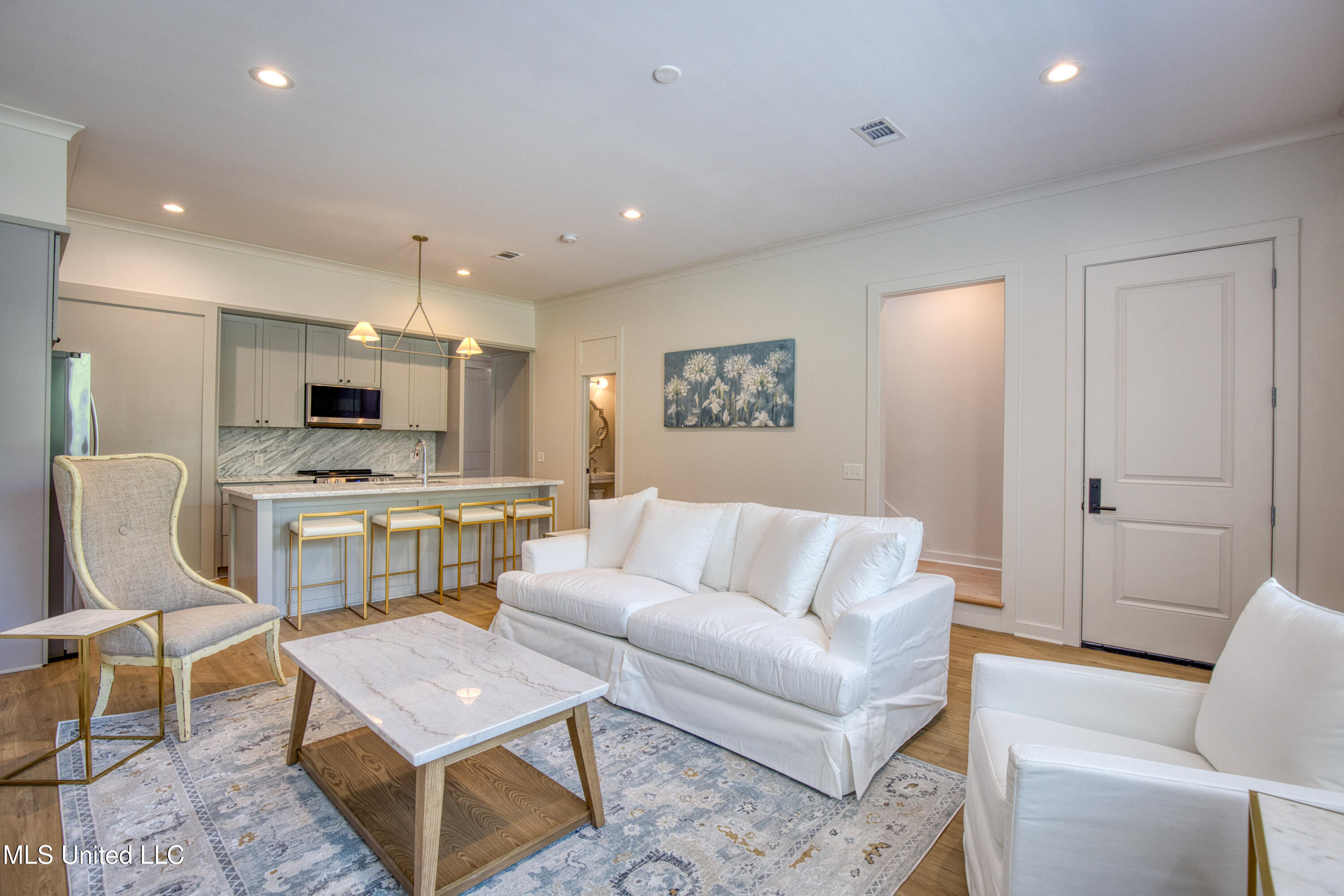 115 Menge Avenue #1, Pass Christian, Mississippi image 2