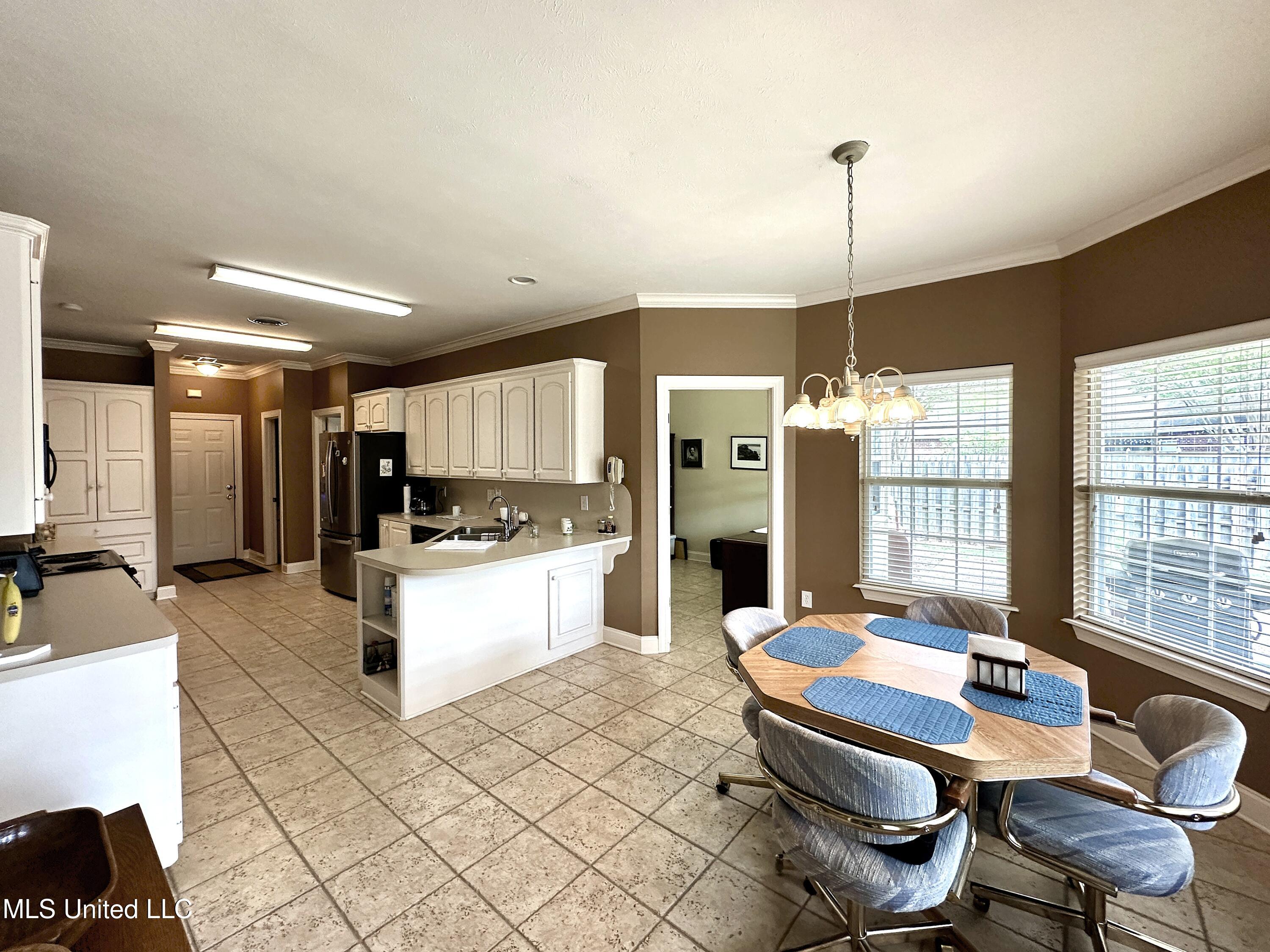 101 Brookside Circle, Clinton, Mississippi image 14