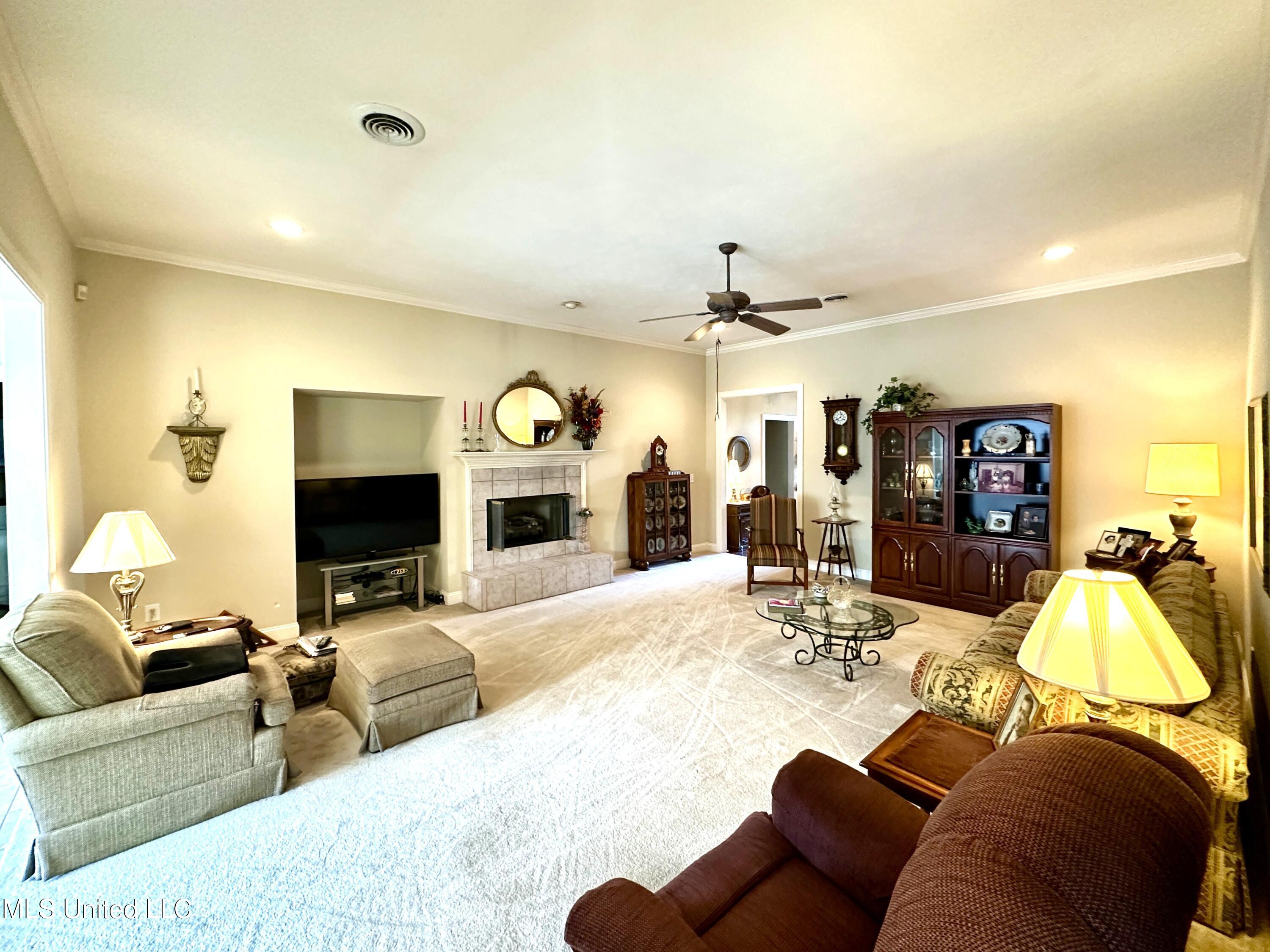 101 Brookside Circle, Clinton, Mississippi image 9