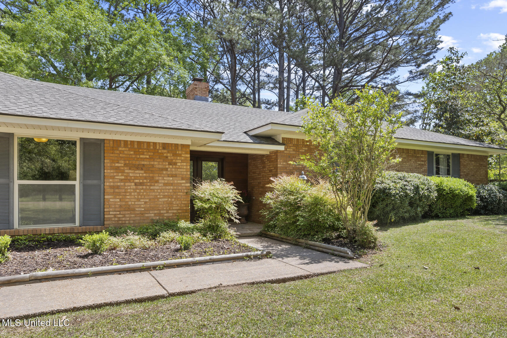 238 Sundial Road, Madison, Mississippi image 4