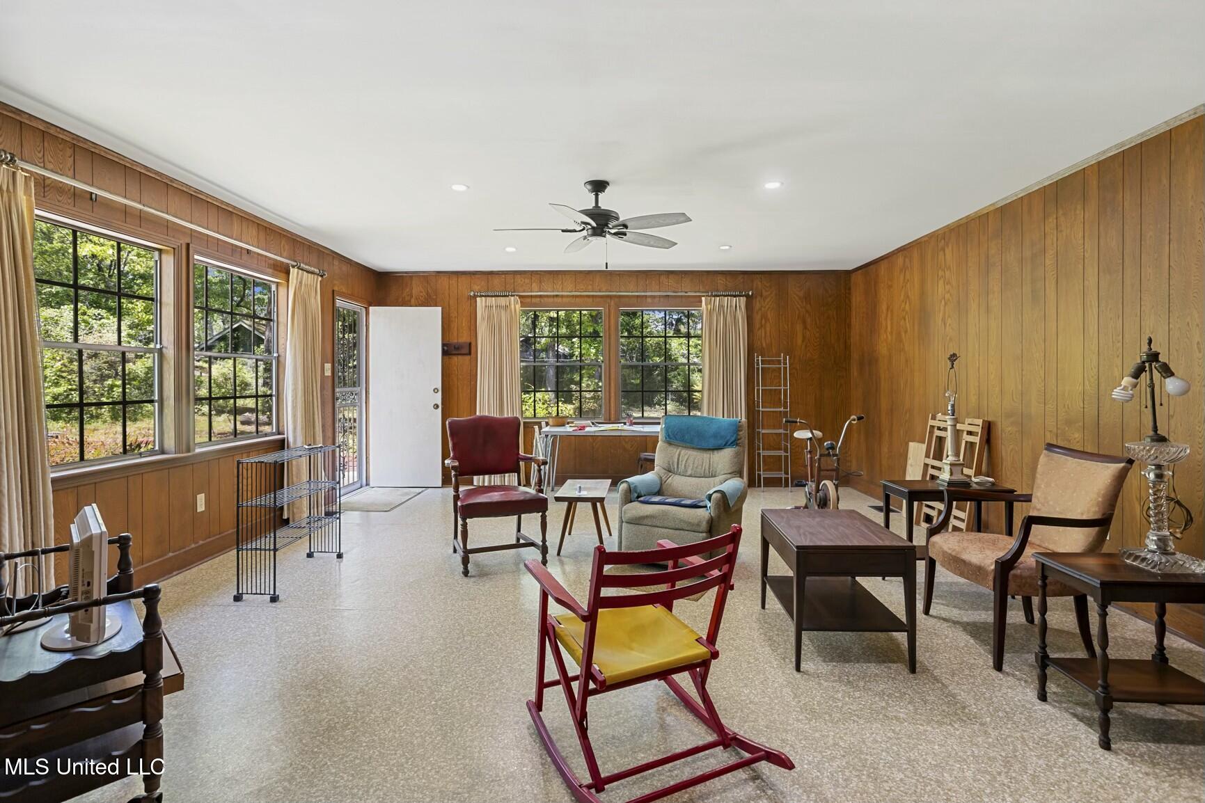 516 Naples Road, Jackson, Mississippi image 9