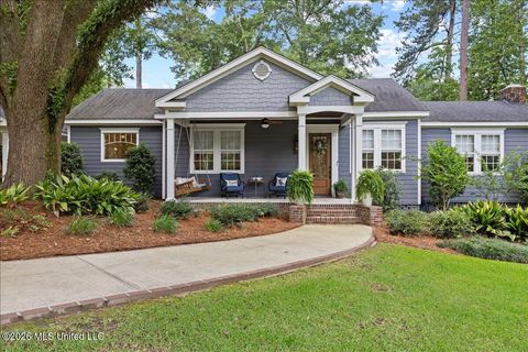 Homes For Sale - 1548 N 7th Avenue<br/> Laurel, MS 39440