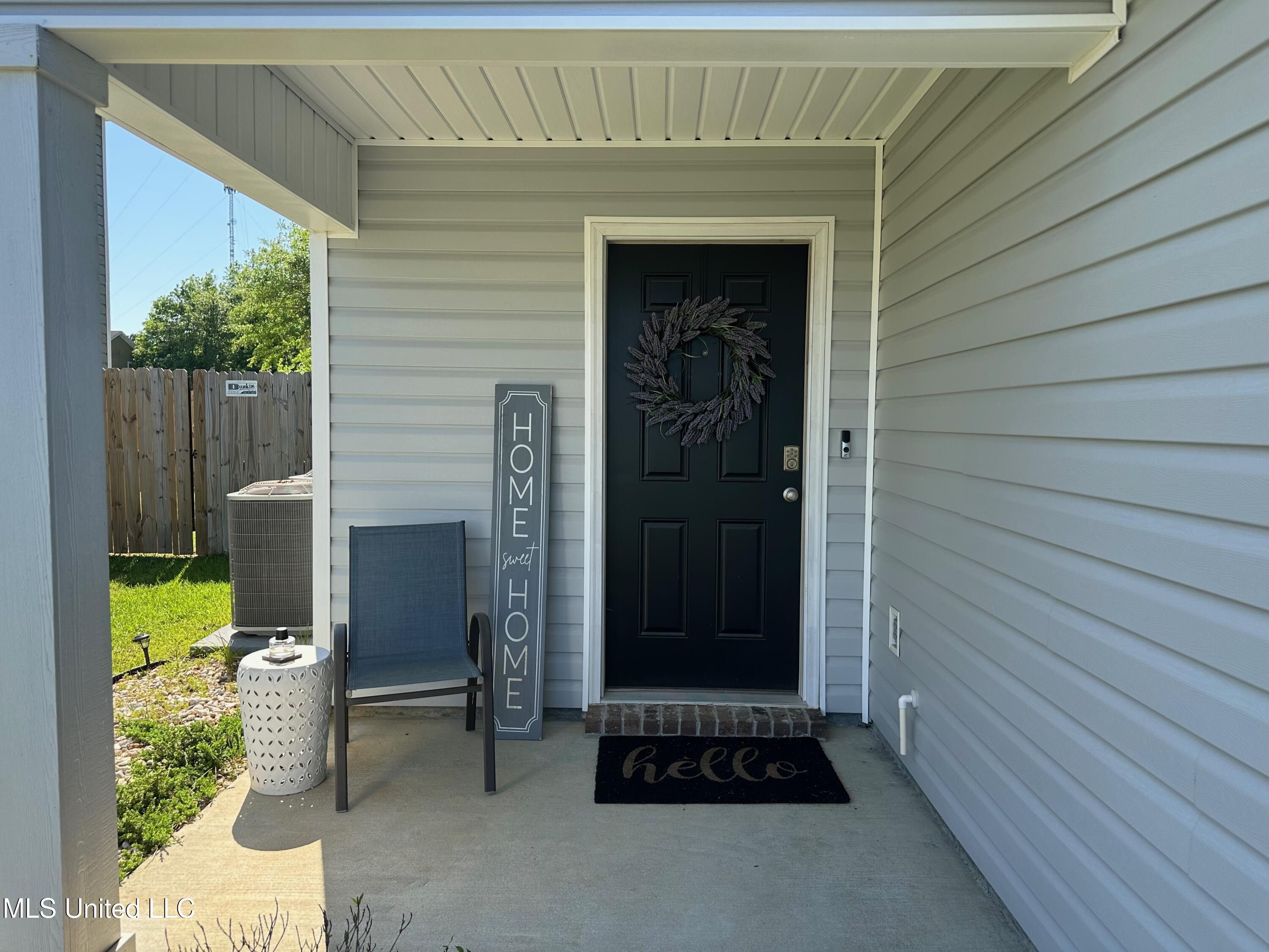 2409 Esplanade Street, Ocean Springs, Mississippi image 2