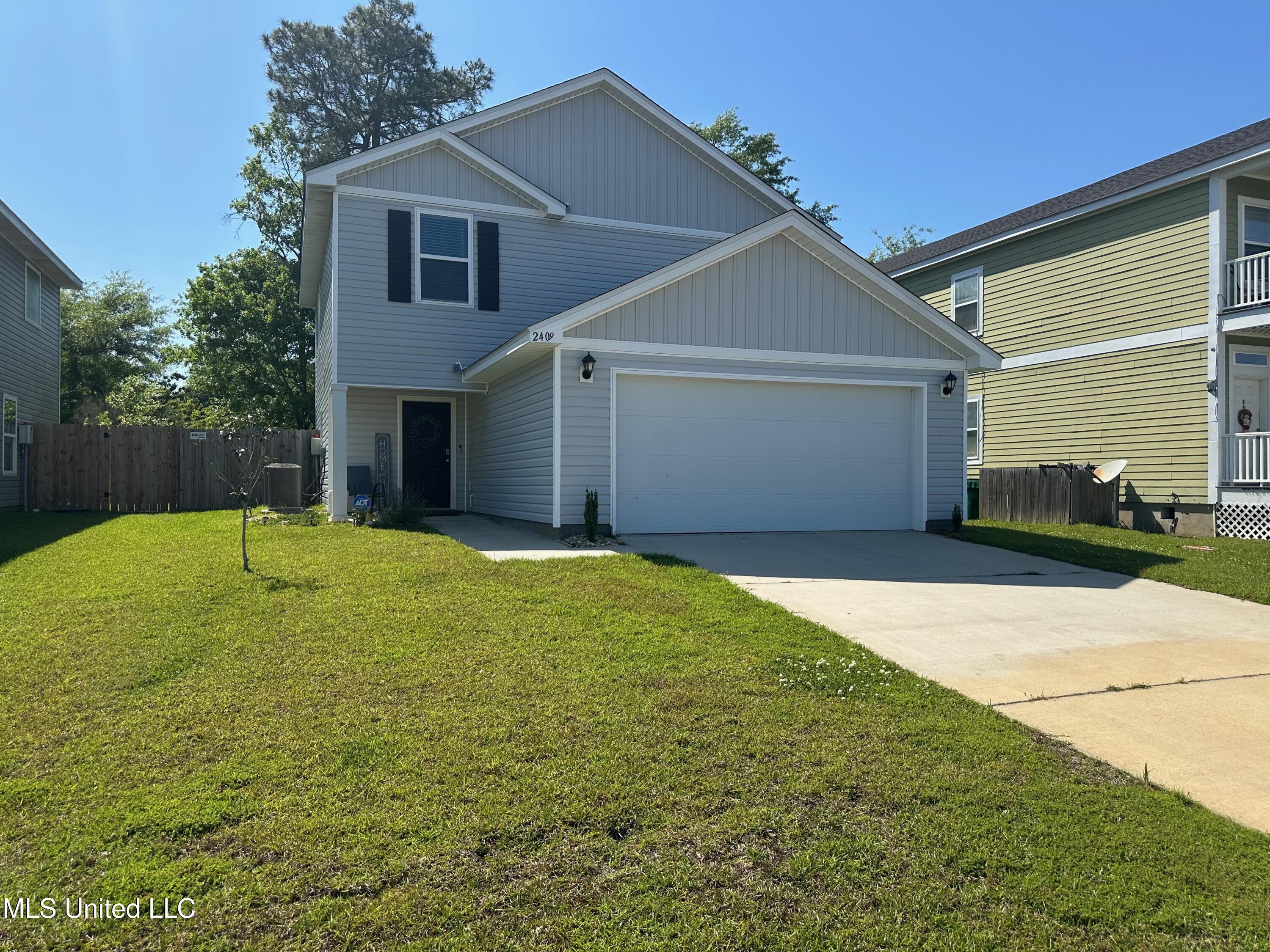 2409 Esplanade Street, Ocean Springs, Mississippi image 1