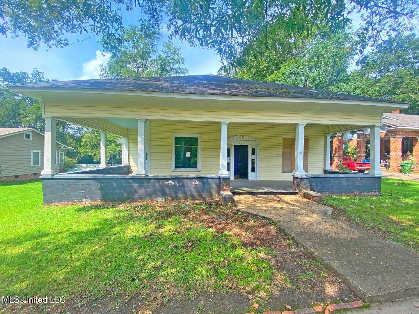 402 S Columbus Avenue, Louisville, Mississippi image 1