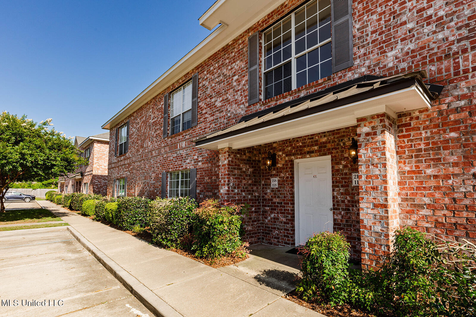 118 Armand Oaks, Ocean Springs, Mississippi image 2