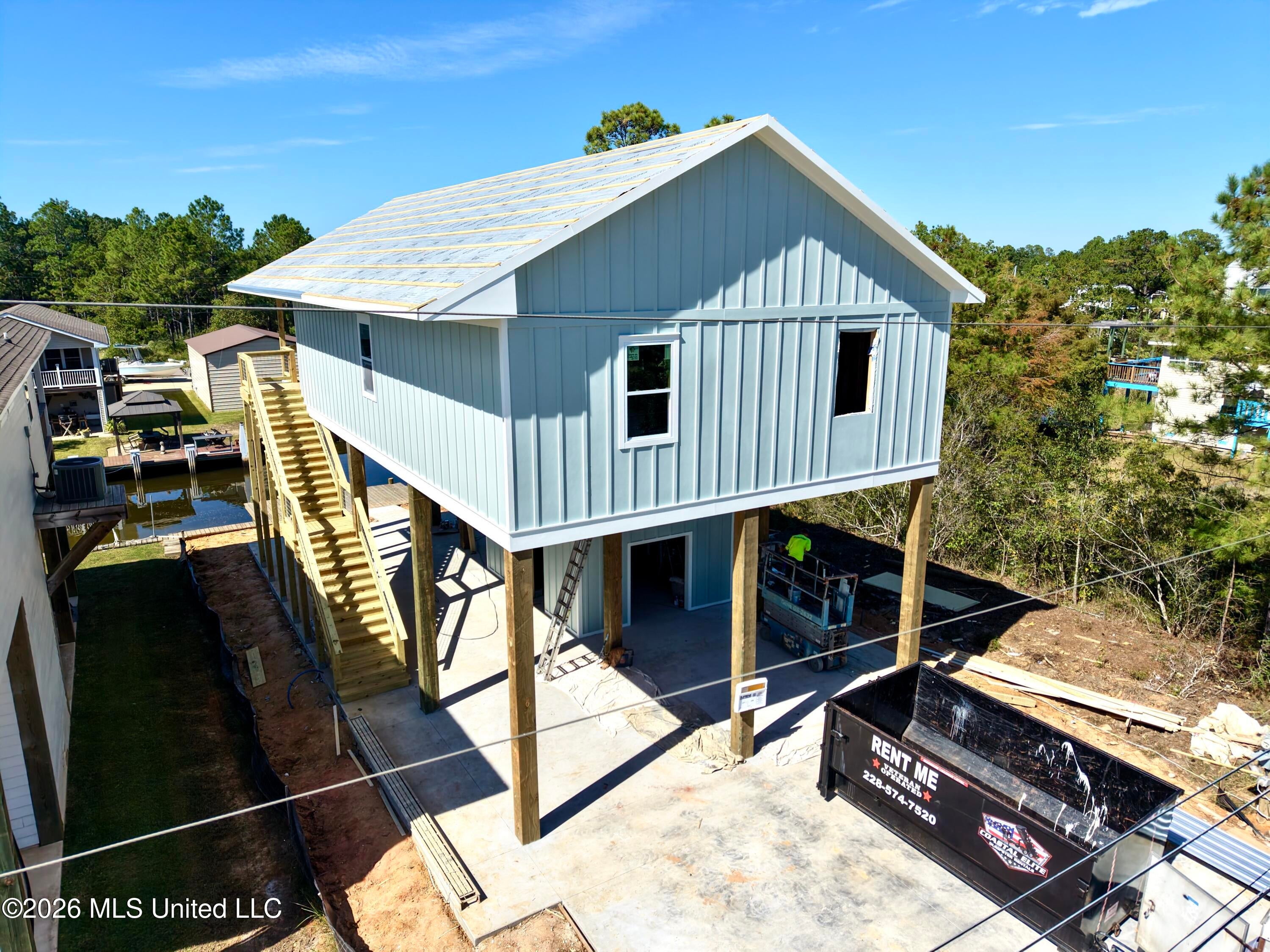 10051 Alabama Street