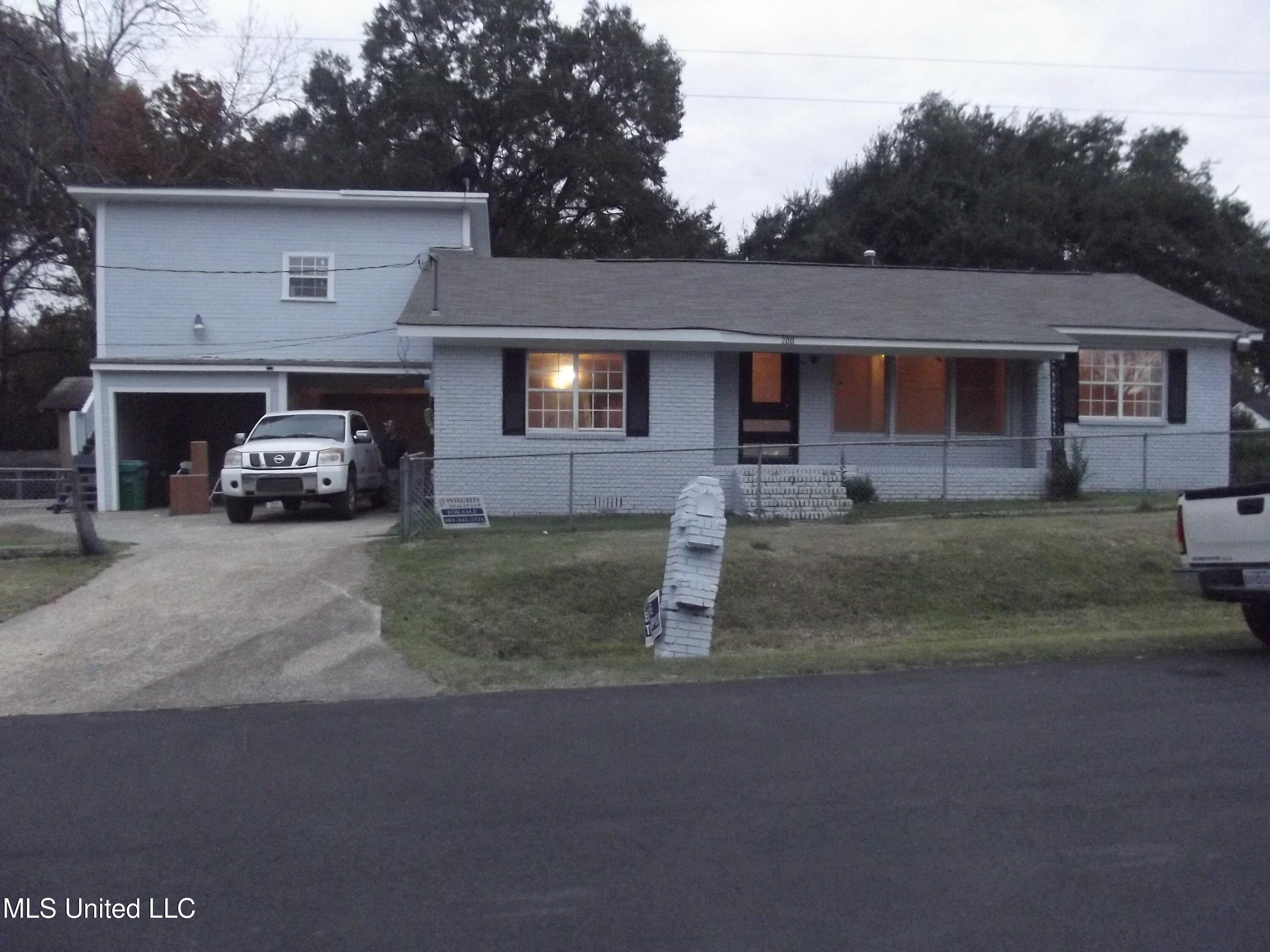 200 Lasalle Street, Natchez, Mississippi image 3