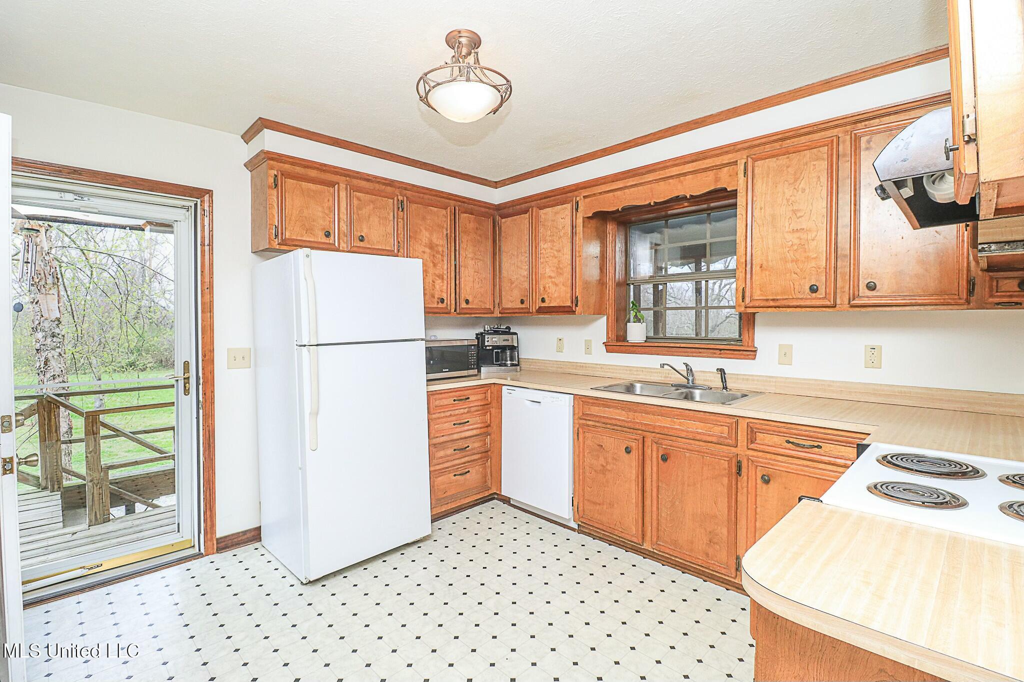 707 Endris Road, Canton, Mississippi image 46