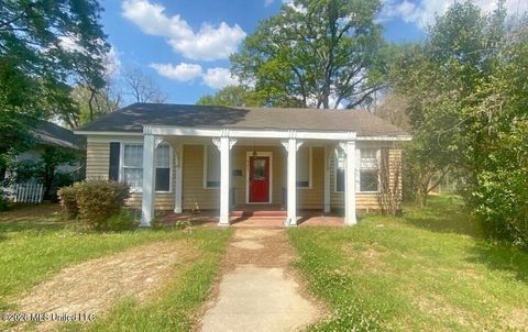 Homes For Sale - 221 E Center Street<br/> Madison County, Canton, MS 39046