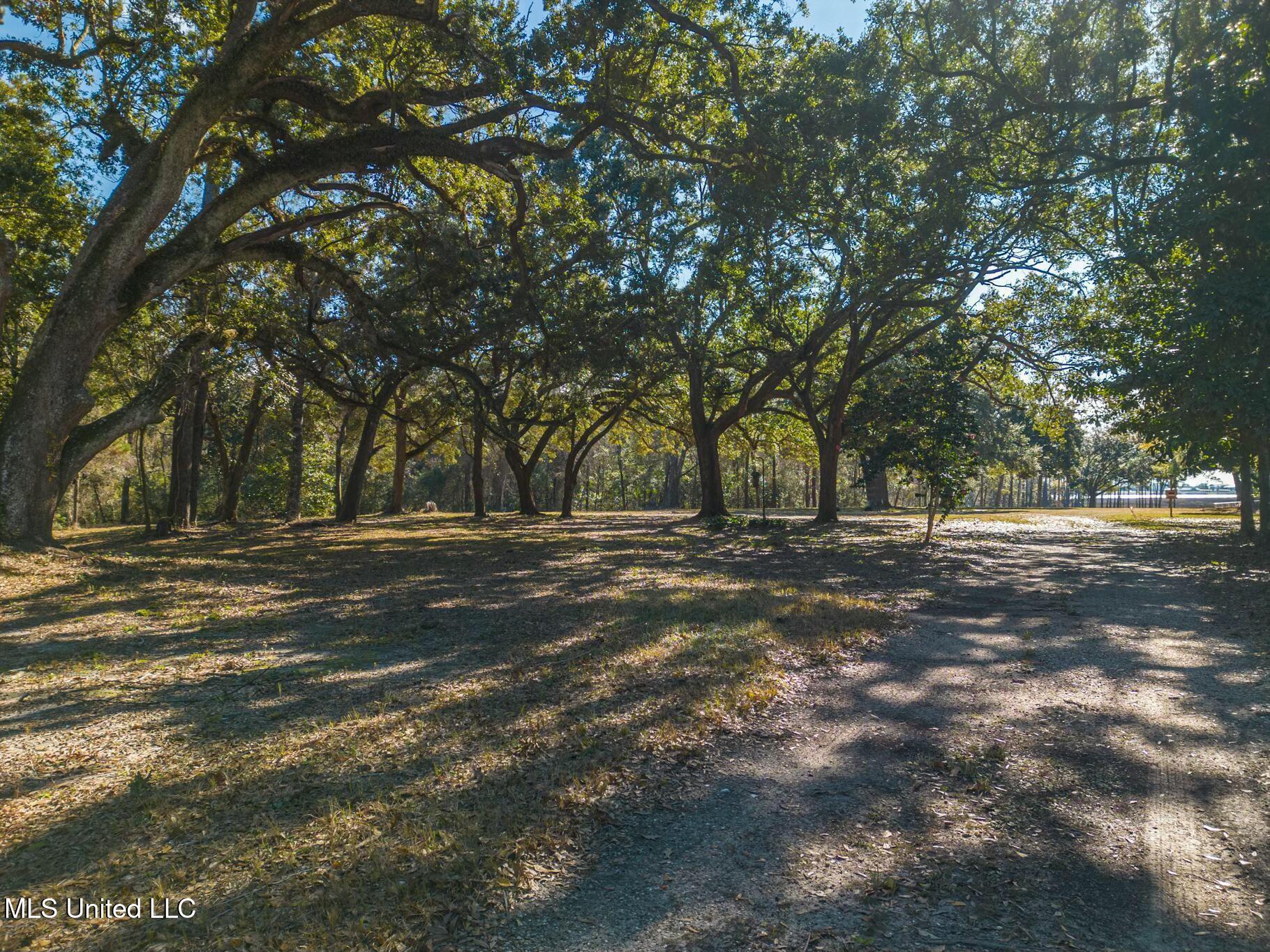 1547 Brodie Road, Biloxi, Mississippi image 5