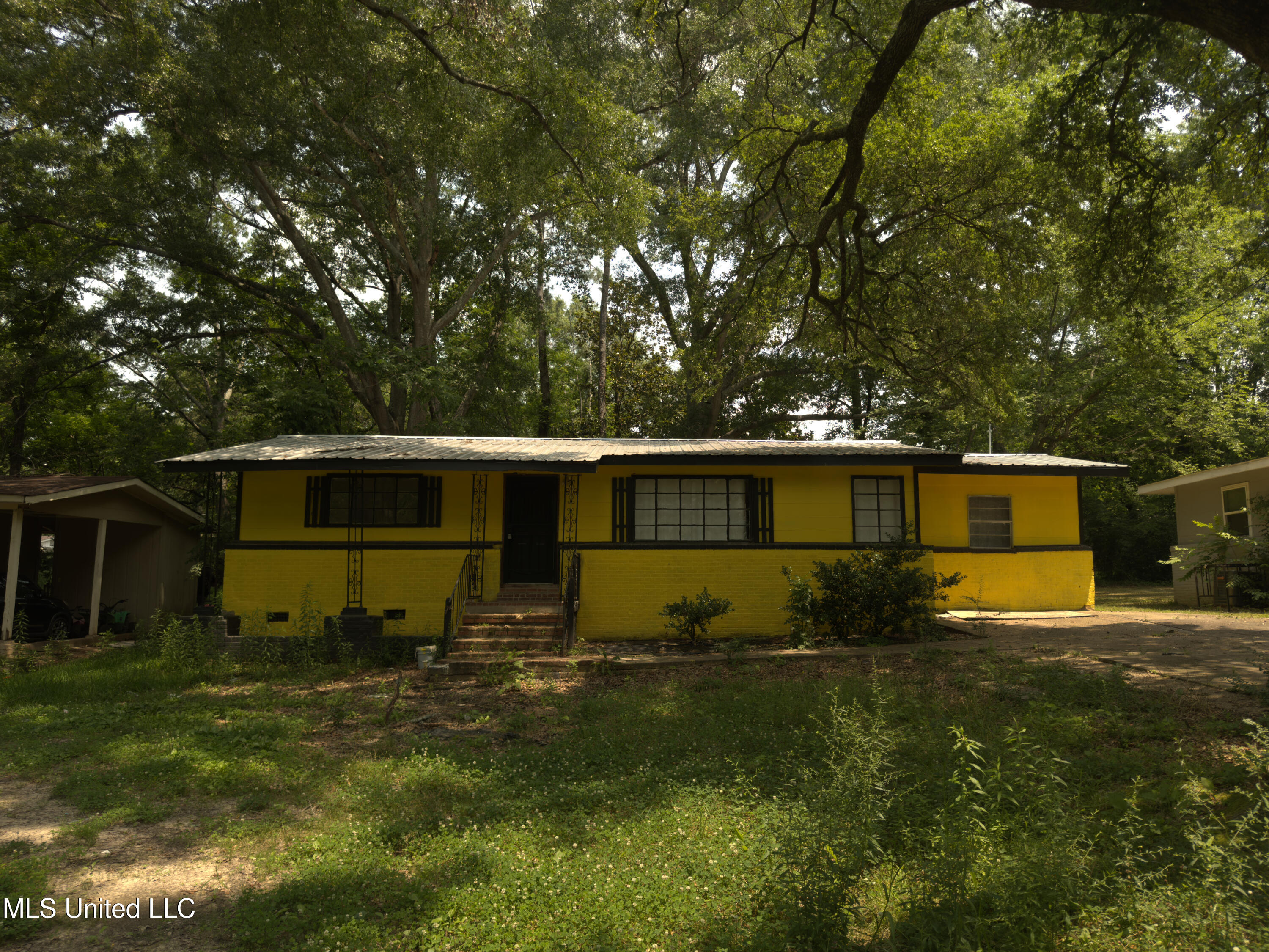 1136 Killarney Street, Jackson, Mississippi image 1