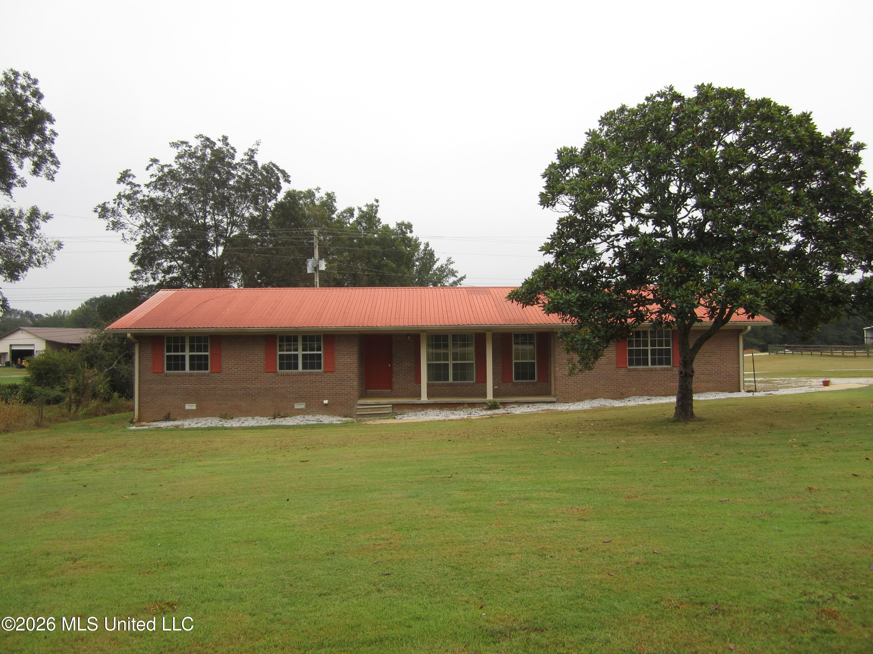 Photo 1 of 22 — 1558 Mississippi 30, New Albany, MS 38652