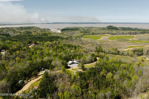 Homes For Sale - 475 Deer Creek Road<br/> Grenada, MS 38901