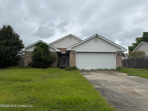 Homes For Sale - 14232 S Country Hills Dr<br/> Gulfport, MS 39503