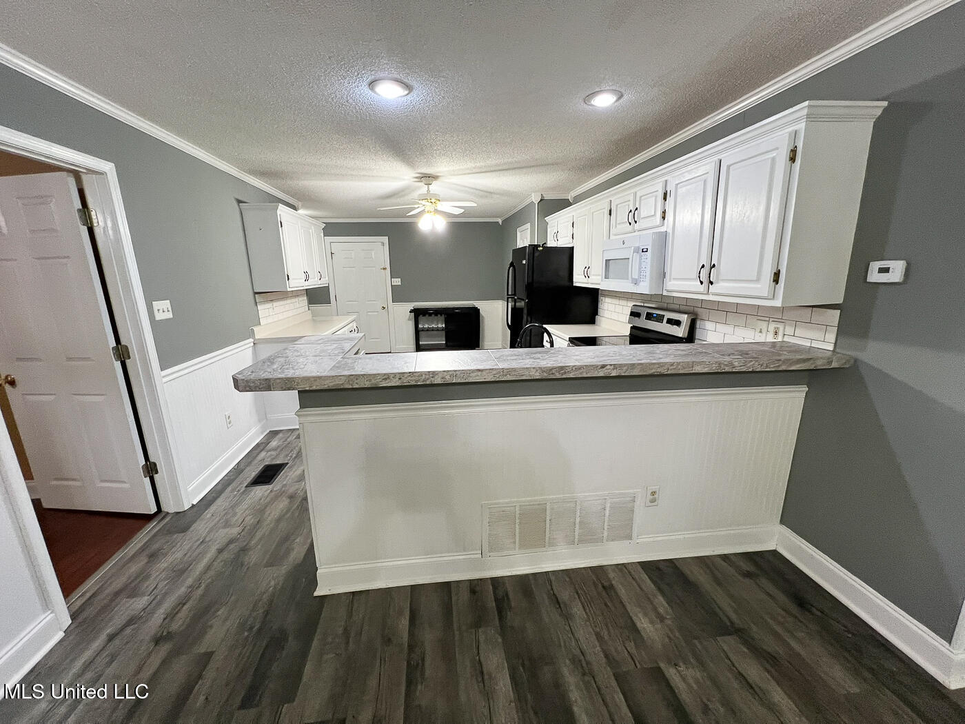 502 N Thunderbird Drive, Hernando, Mississippi image 16