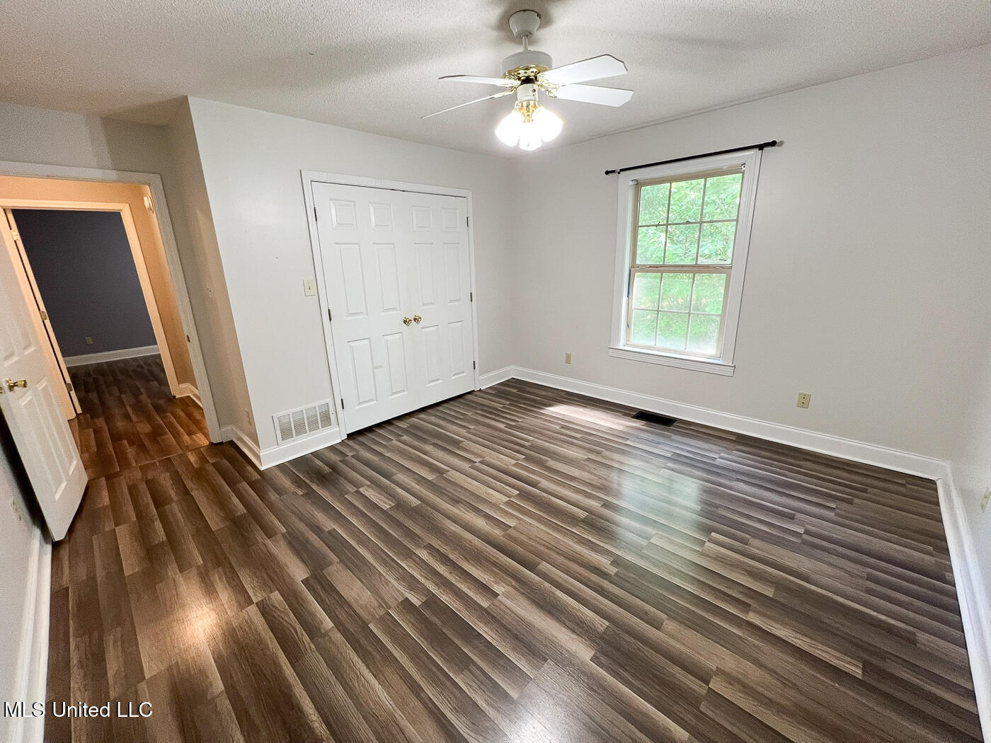 502 N Thunderbird Drive, Hernando, Mississippi image 29