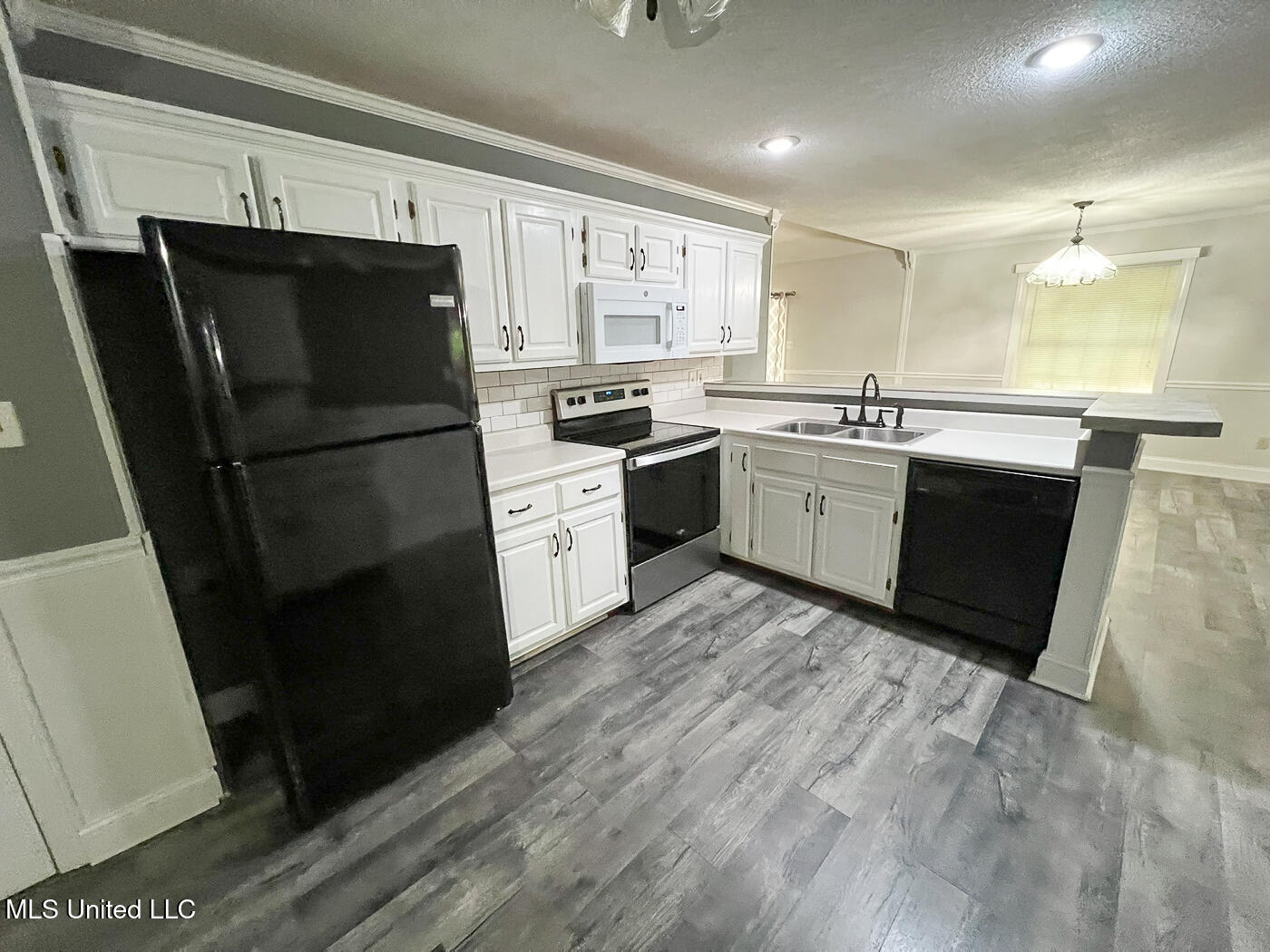 502 N Thunderbird Drive, Hernando, Mississippi image 15