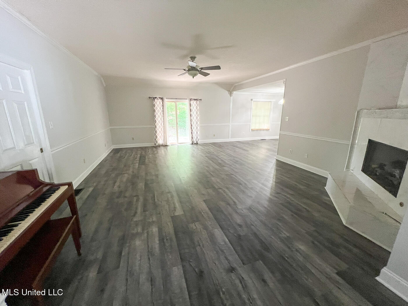 502 N Thunderbird Drive, Hernando, Mississippi image 5