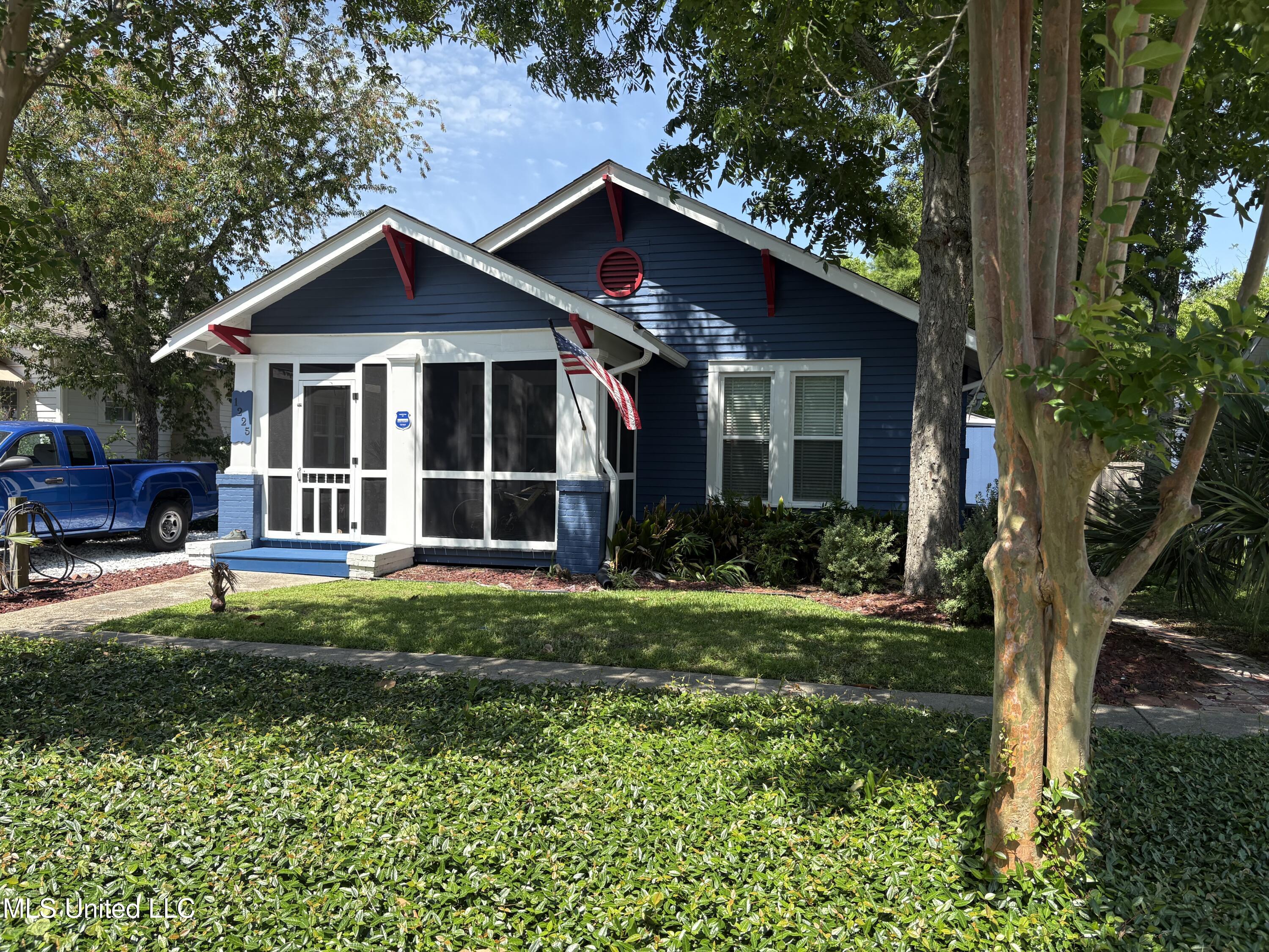 1225 32nd Avenue, Gulfport, Mississippi image 2